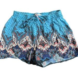 HOLLISTER MULTICOLORED BOHO / PAISLEY PRINT FLOWY SHORTS SIZE EXTRA SMALL
